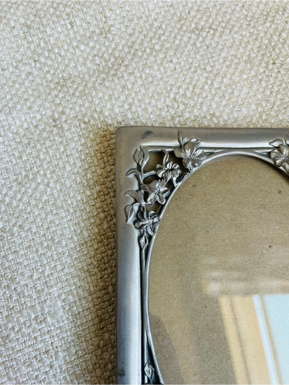 Vintage Classic Pewter Silver Floral Oval Photo Frame 3x5